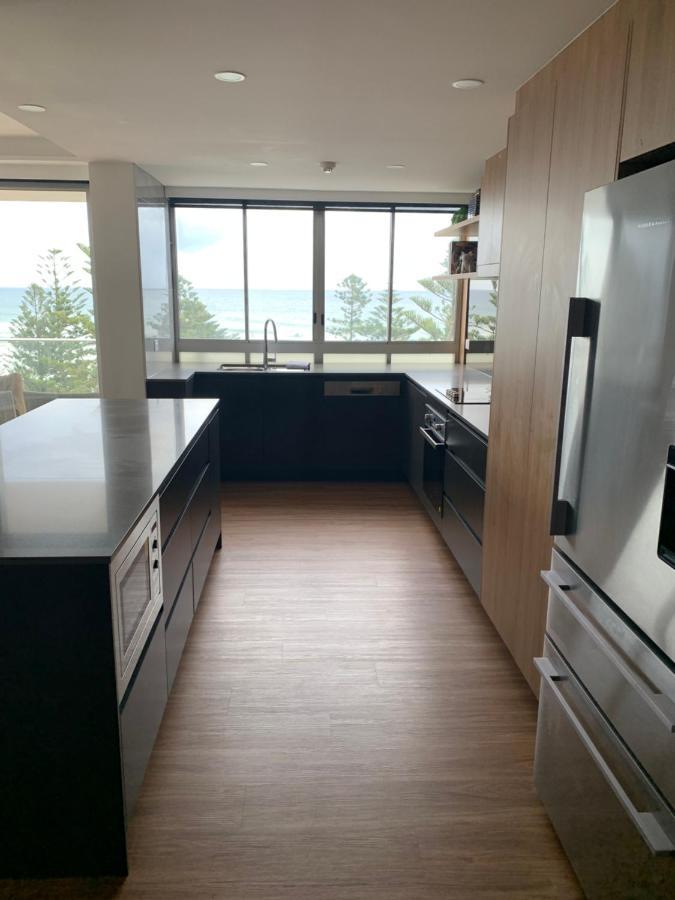 Pacific Regis Beachfront Holiday Apartments Gold Coast Eksteriør bilde