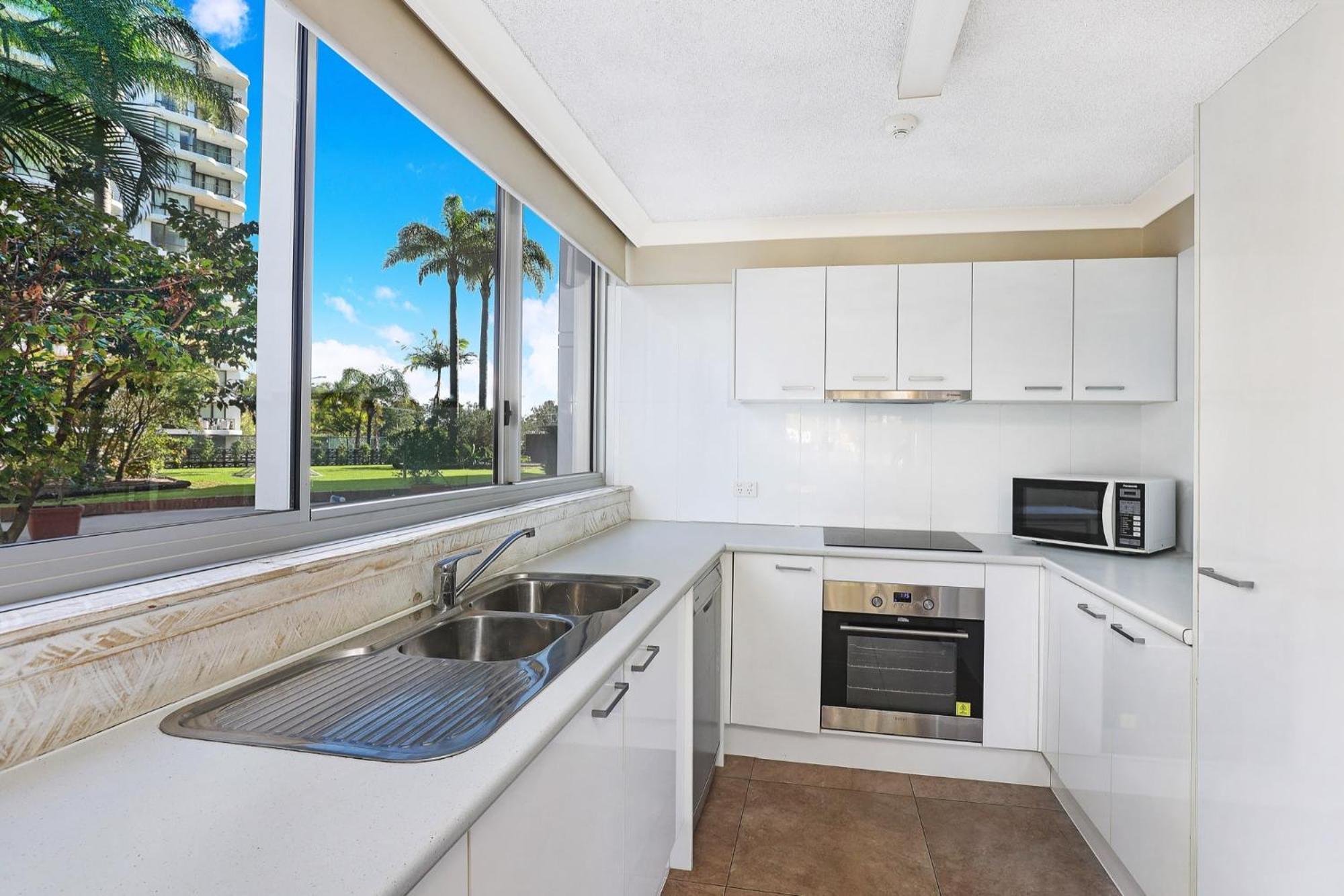 Pacific Regis Beachfront Holiday Apartments Gold Coast Eksteriør bilde