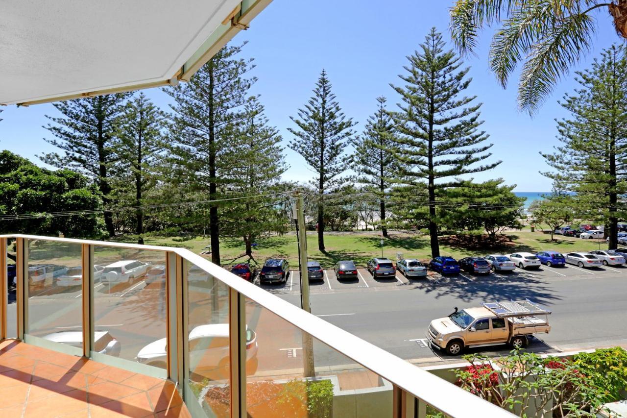 Pacific Regis Beachfront Holiday Apartments Gold Coast Rom bilde